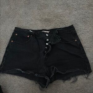 Levi’s Rib Cage Black Women's High-Waist Denim Shorts